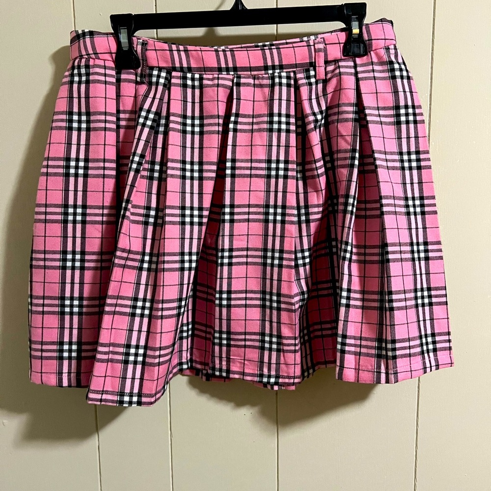 Hot topic size large schoolgirl mini skirt pink and black plaid punk goth sexy